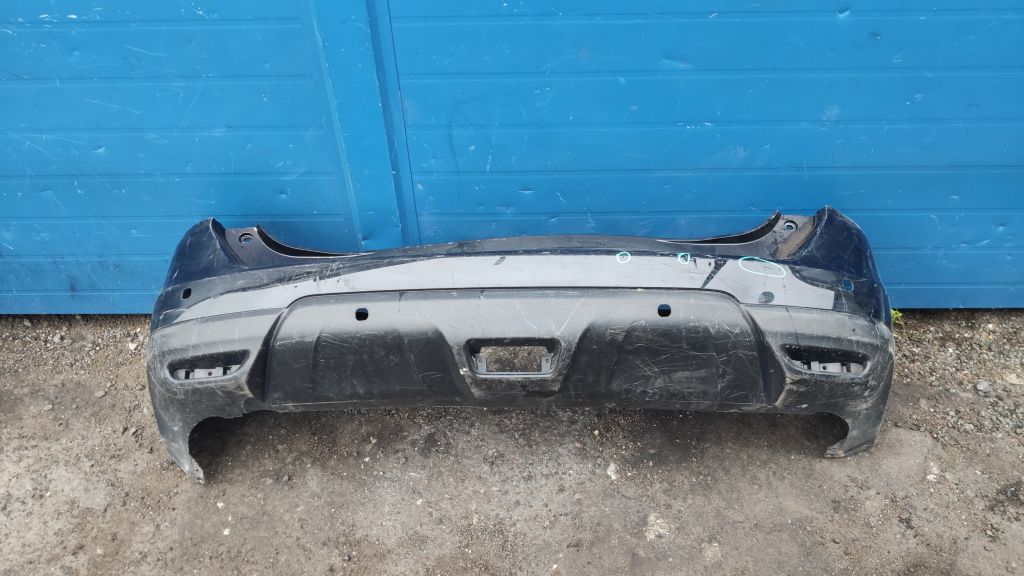 Бампер задний Nissan
