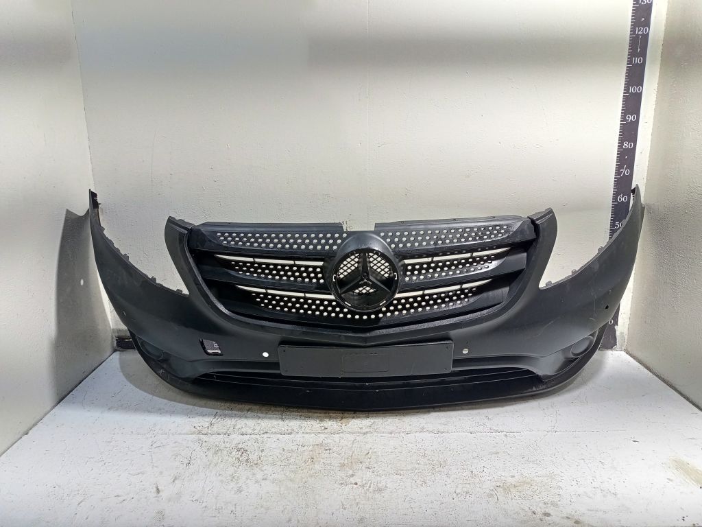 Бампер передний Mercedes