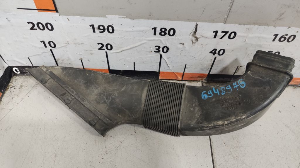 Патрубок воздушного фильтра 