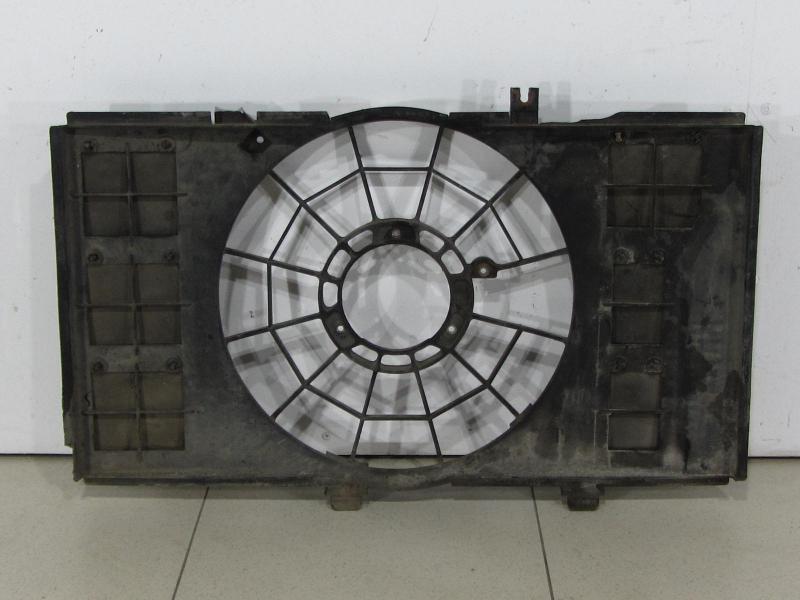 Диффузор вентилятора Chrysler
